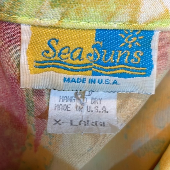 Sea Suns Size XL Semi Sheer Button Front 3/4 Length Ruffle Hem Sleeve Blouse - Picture 4 of 5